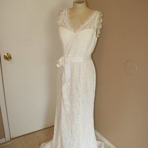 Adrianna Papell Sleeveless Lace Overlay Illusion Gown Size 10